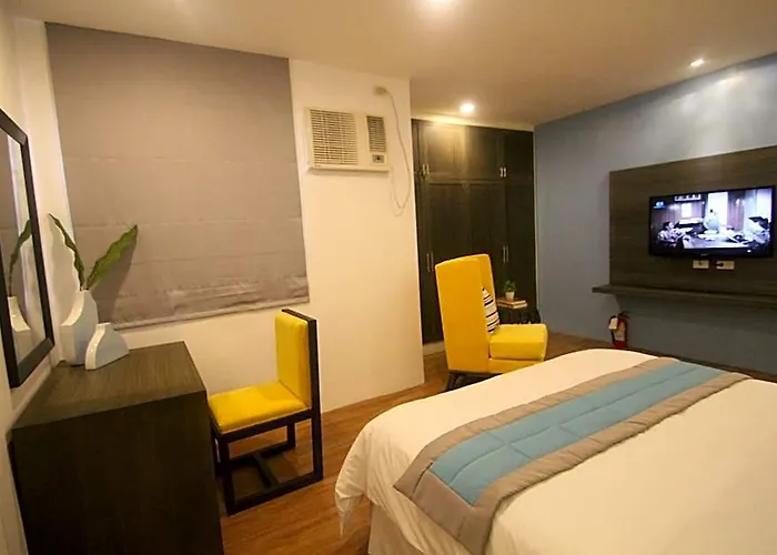 Reddoorz @ Casino Street Makati *