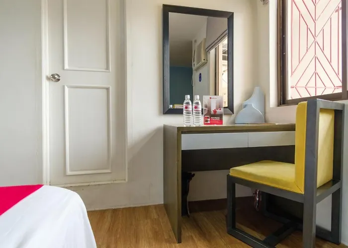 Reddoorz @ Casino Street Makati Apartamento
